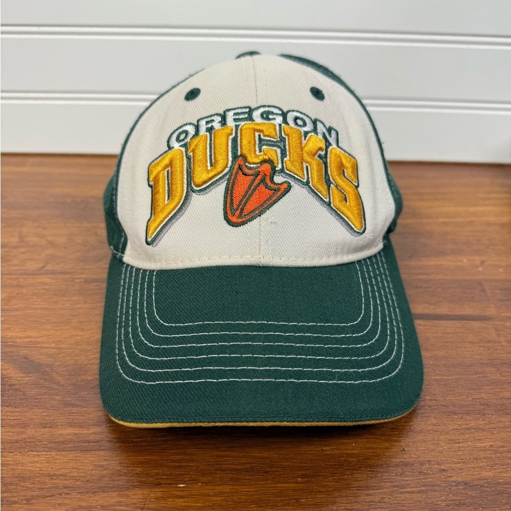 Oregon Ducks green & white baseball adjustable cap hat. One size fits most.